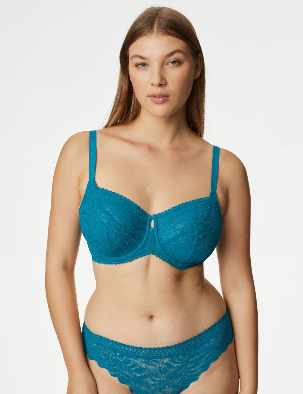 Flexifit™ Lace Wired Balcony Bra F-H image 3