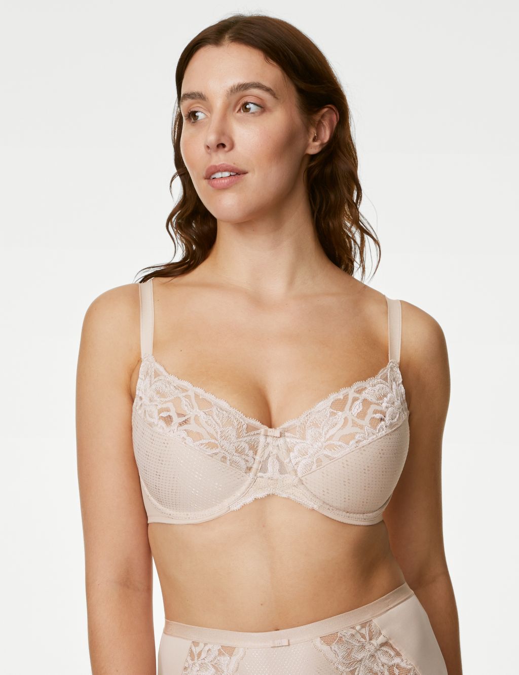 MARKS AND SPENCER LIGHT NUDE CREAM LACE U/WIRED BRA SIZE 36B CUP