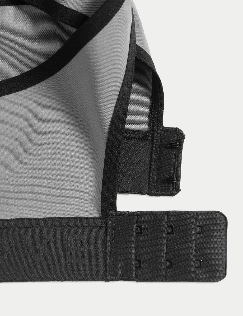 Freedom To Move Ultimate Support Sports Bra A-E image 8