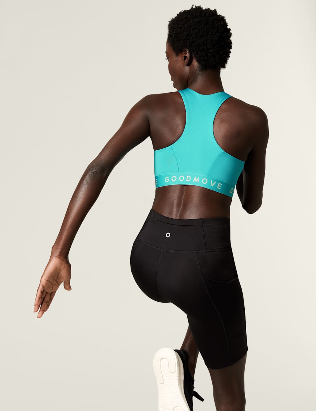 Ultimate Support Non Wired Sports Bra A-E image 5