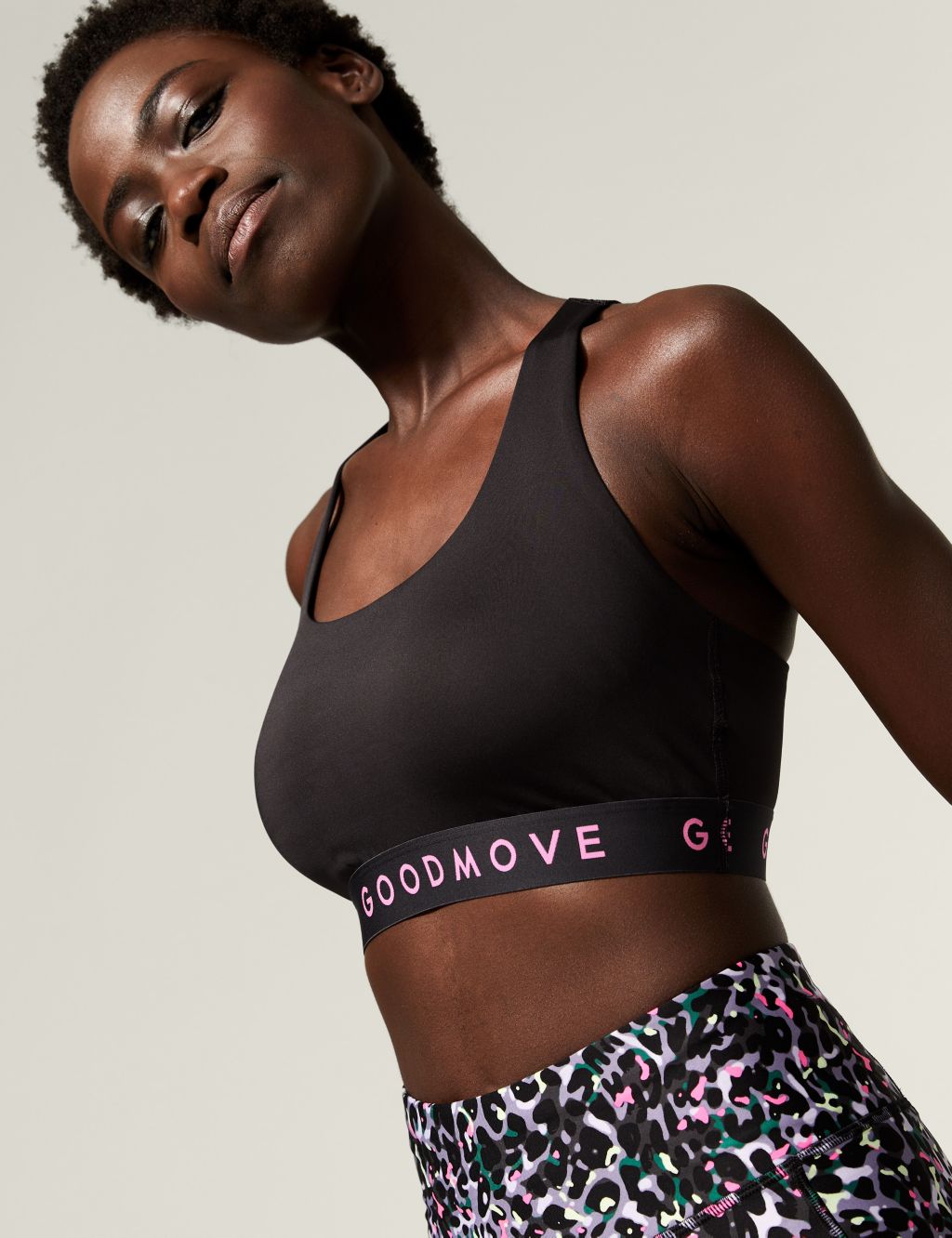 Medium Support Non Wired Crop Top A-E image 1