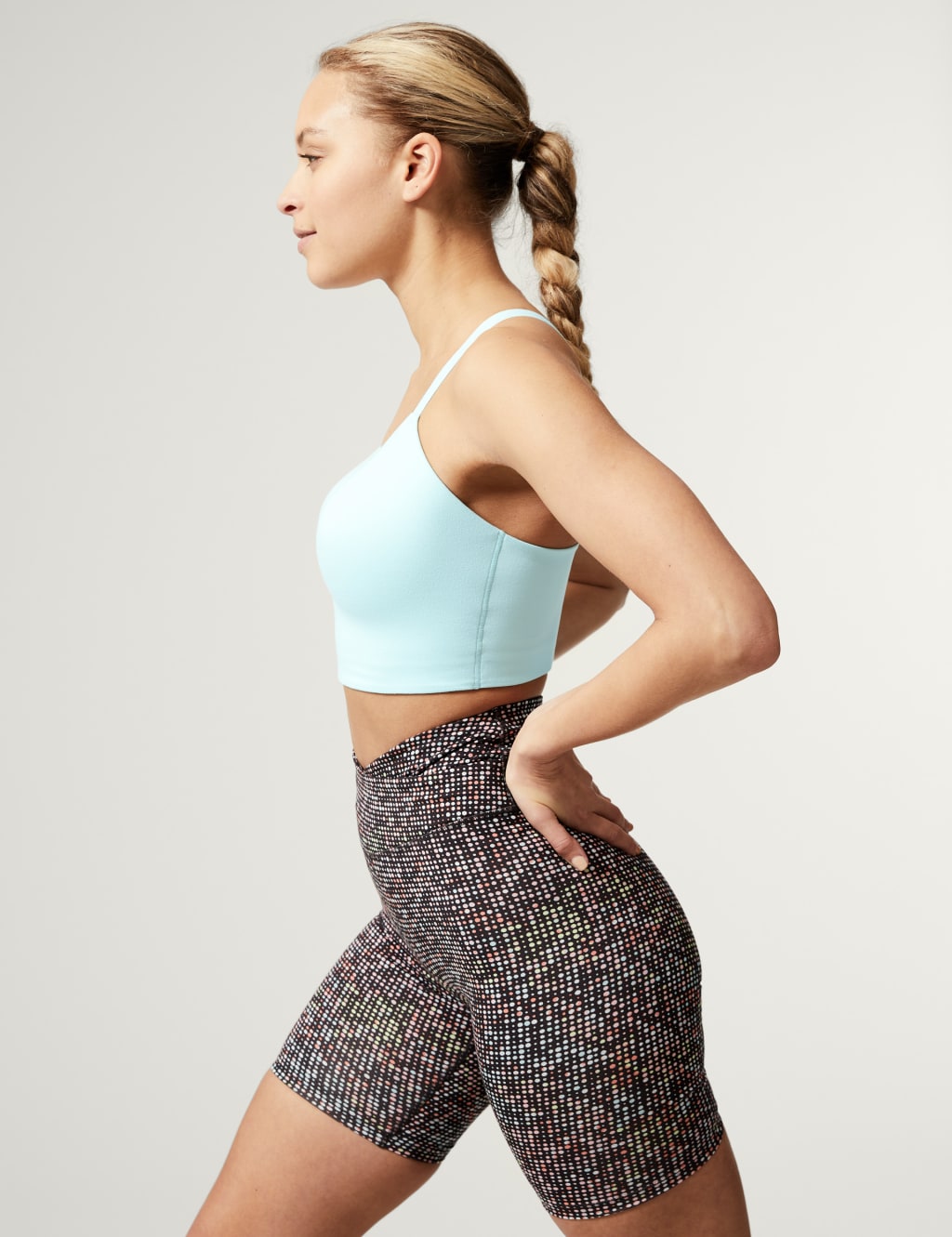 Medium Support Non Wired Sports Bra A-E image 2