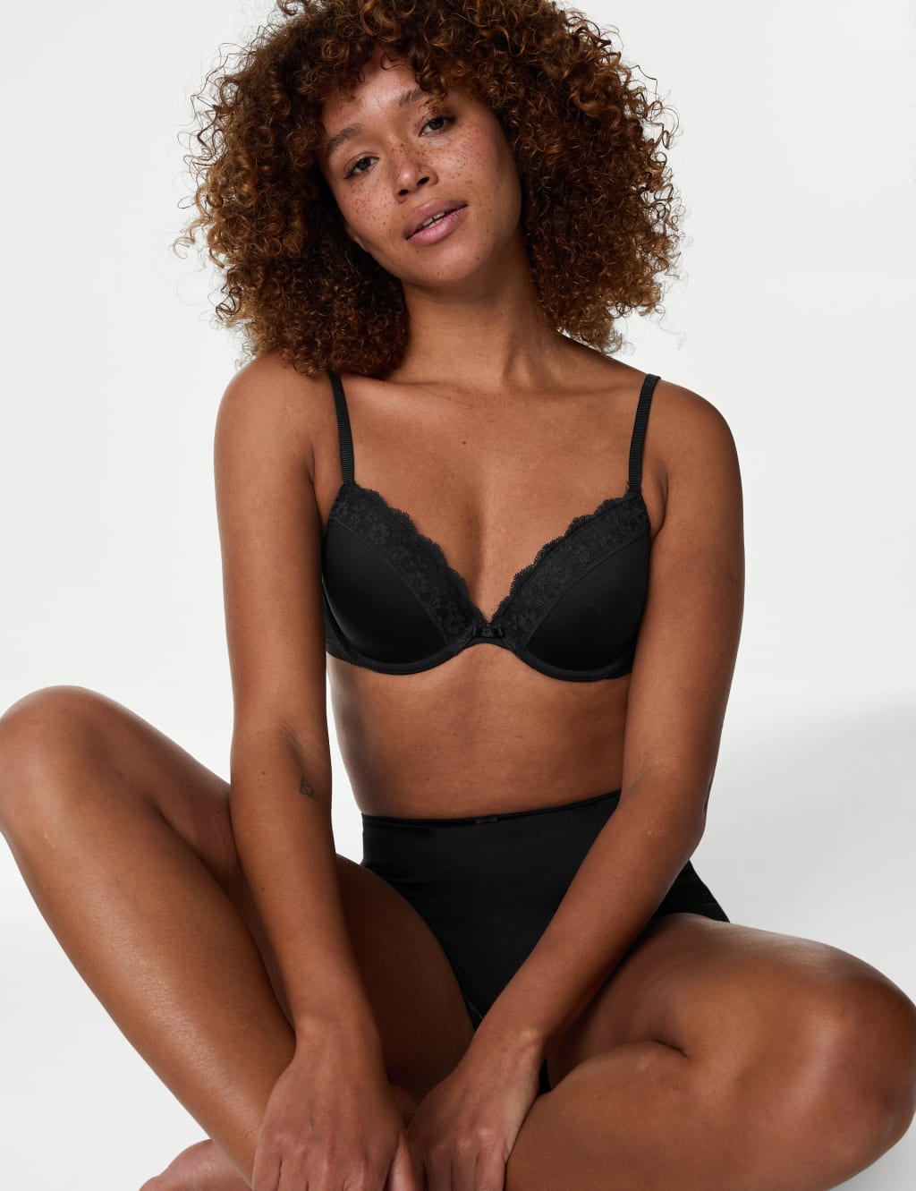 Lace Padded Plunge Wired Bra A-E image 5