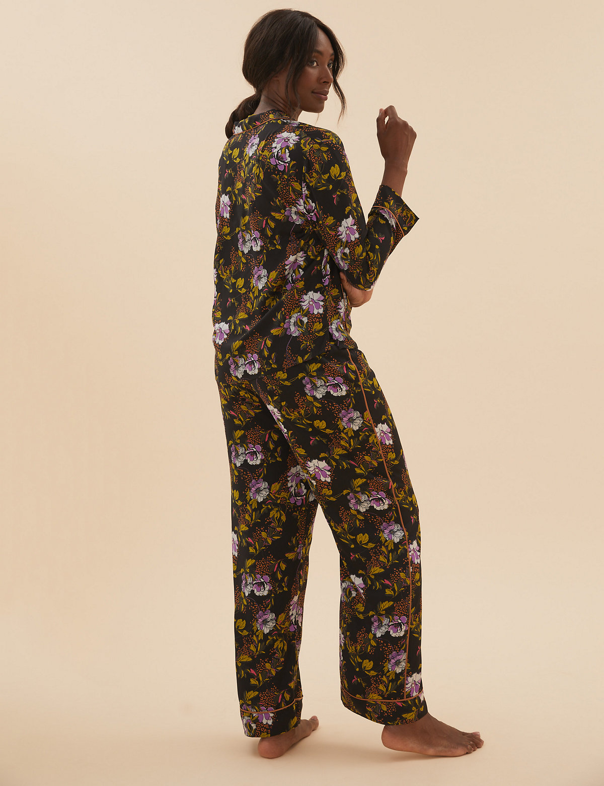 Satin Floral Rever Collar Pyjama Set