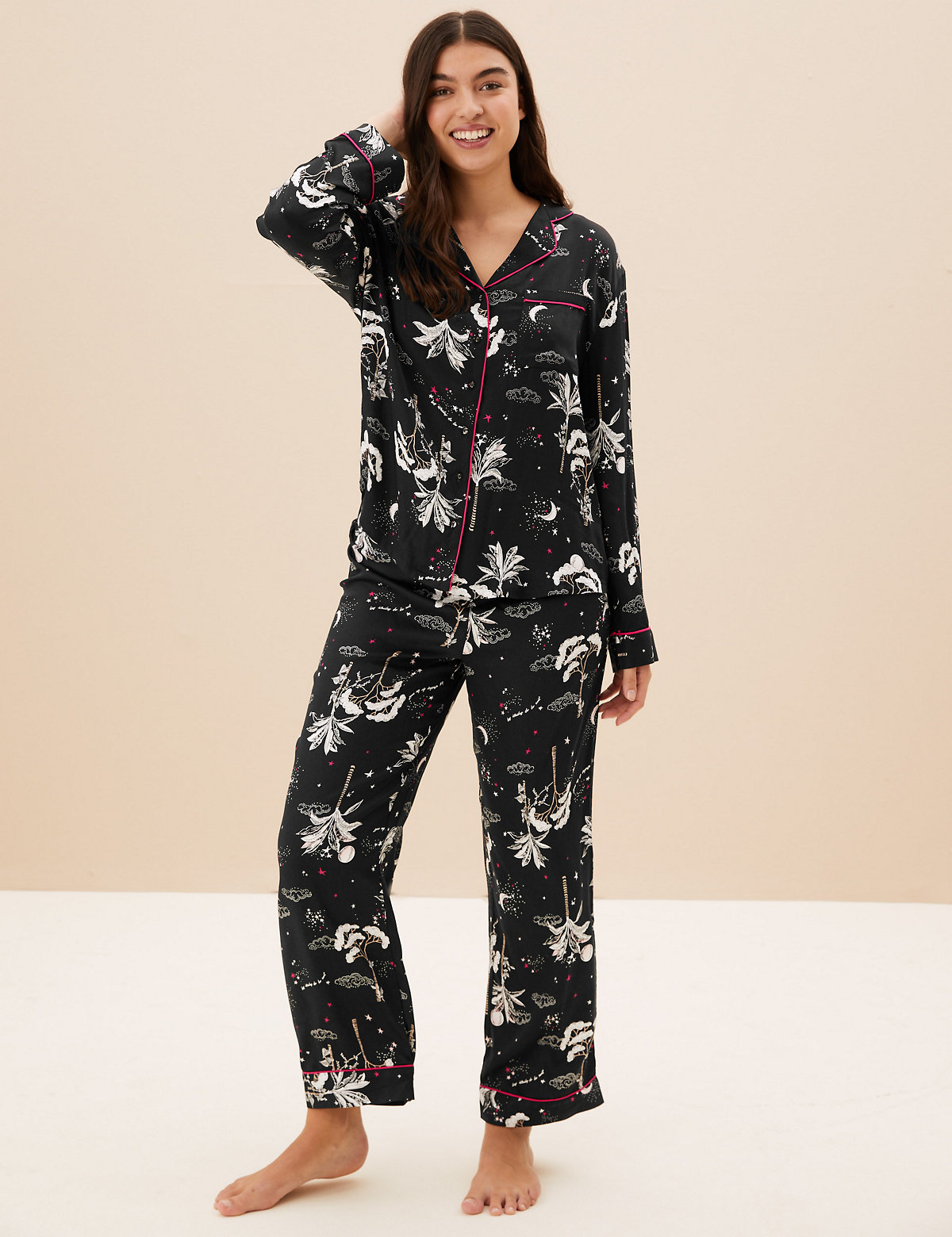 Floral Print Revere Collar Pyjama Set