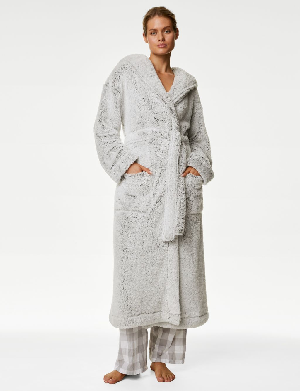 Fleece Hooded Dressing Gown image 6