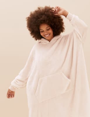 Oversized fleece store hoodie blanket