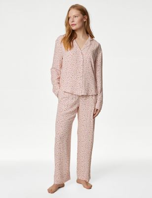 Pyjama sets, Lingerie & Nightwear