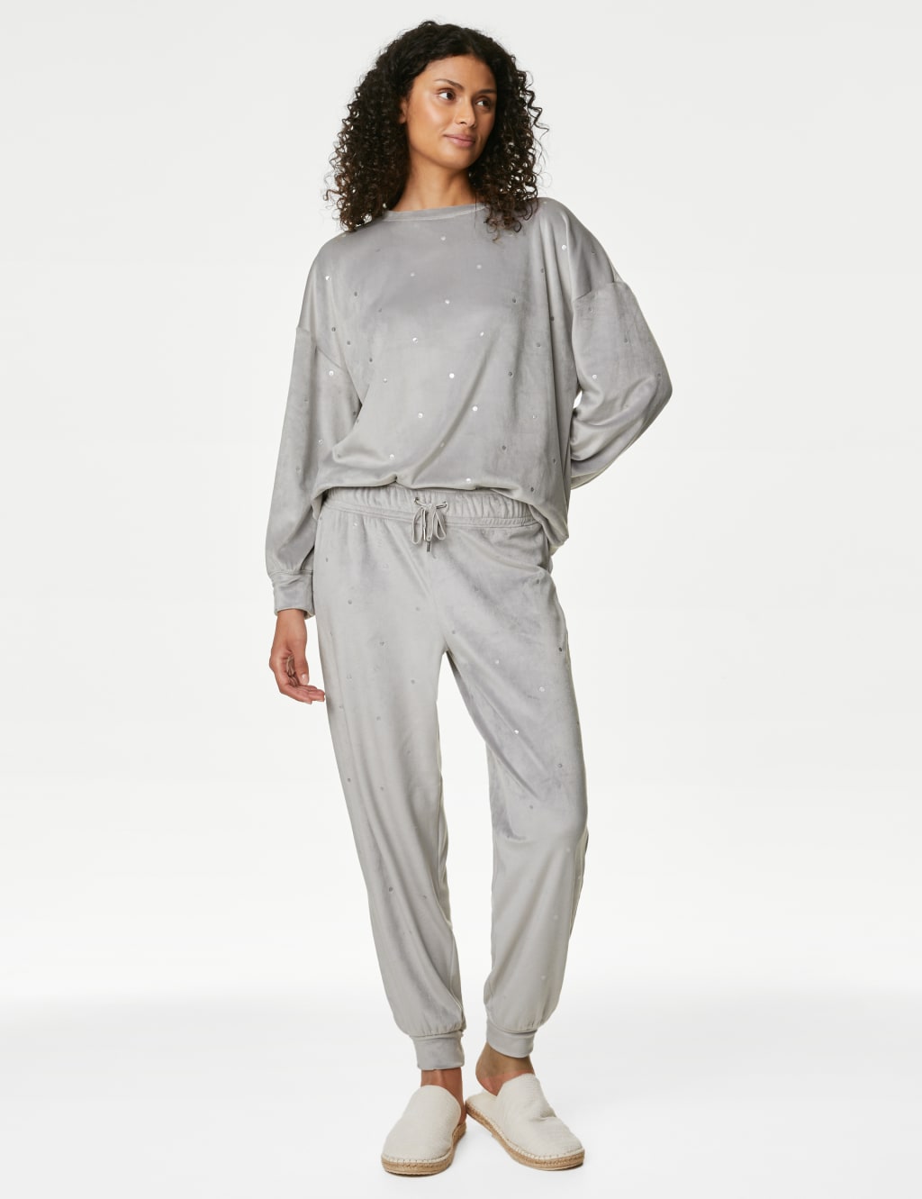 Flexifit™ Velour Foil Spot Lounge Sweatshirt image 4