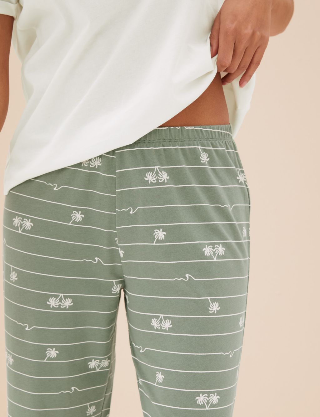 Pure Cotton Palm Print Cropped Pyjama Set image 4