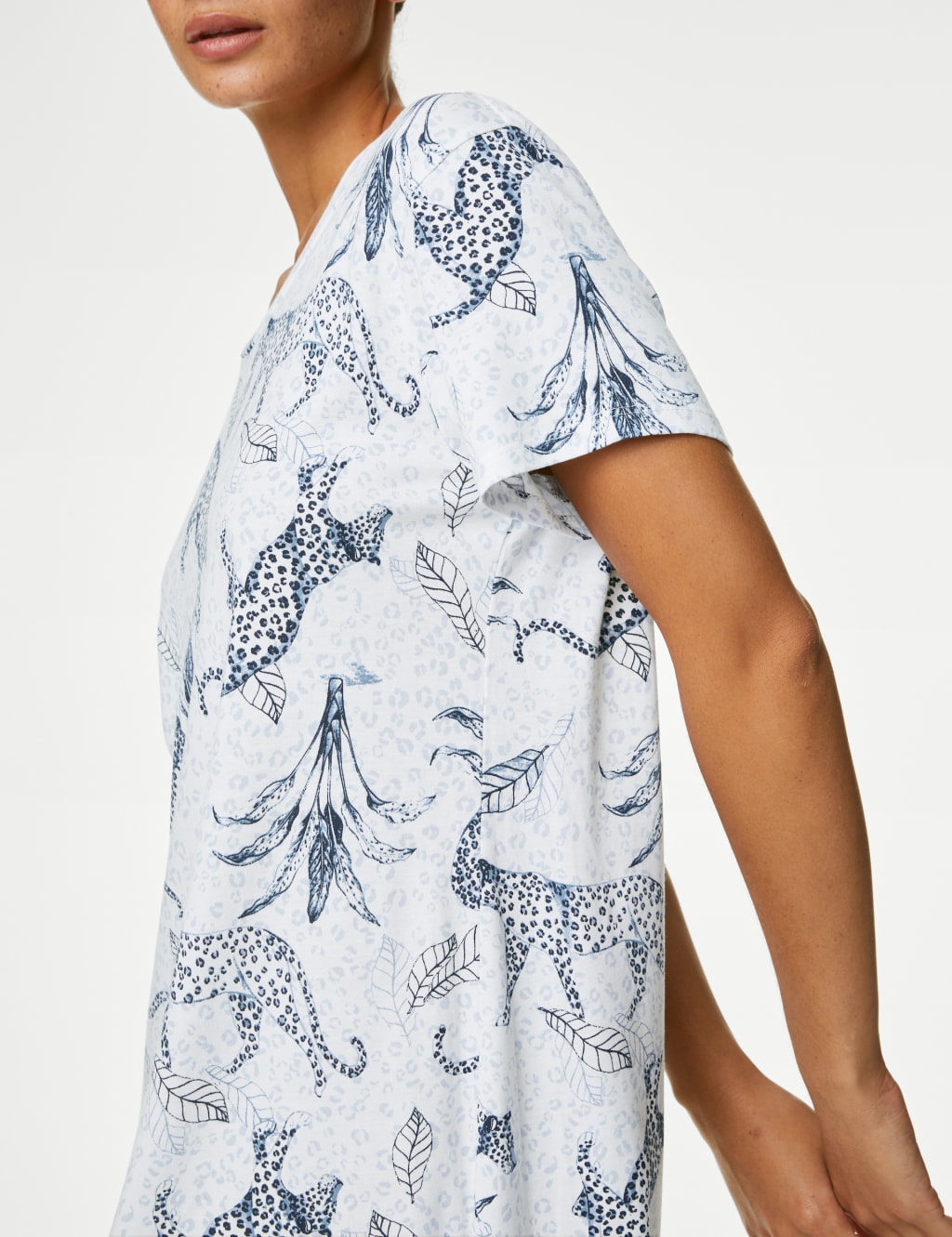 Cool Comfort™ Printed Long Nightdress image 3