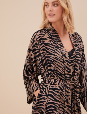 Dream Satin™ Zebra Short Dressing Gown