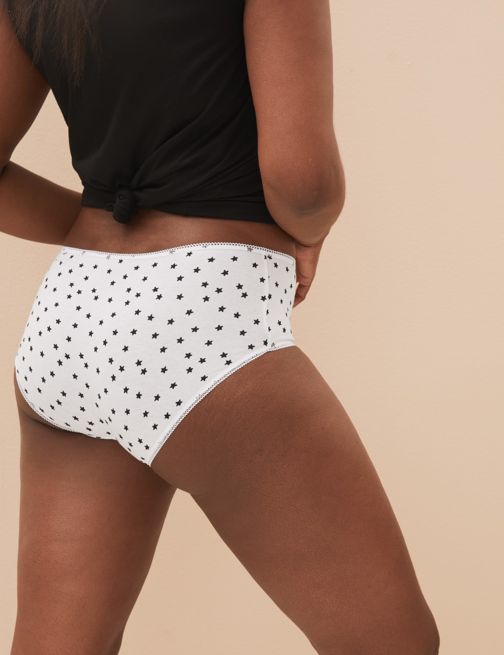 5pk Cotton Rich Lycra® High Rise Knickers image 3
