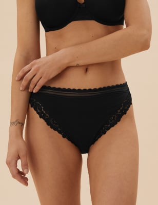 

Womens M&S Collection Slip mit hoch ausgeschnittenem Bein aus Baumwollmischgewebe mit Spitze - Black, Black