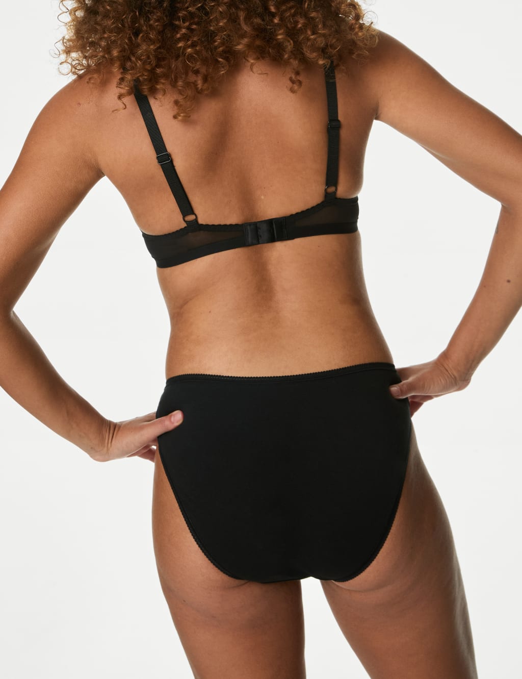 5pk Cotton Rich Lycra® High Leg Knickers image 4