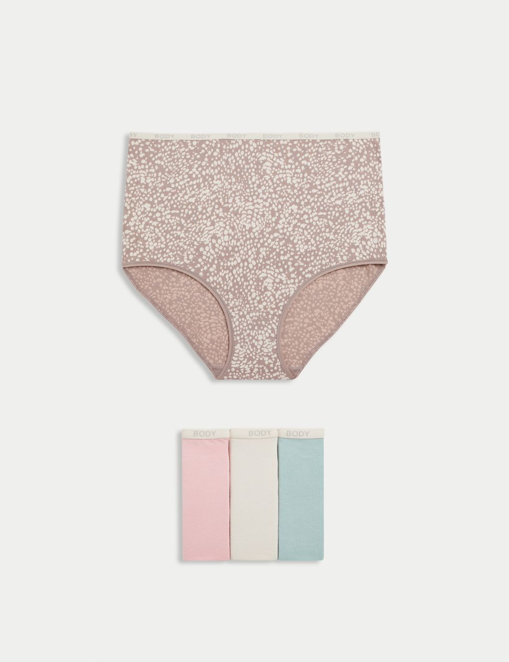 2 women's briefs in Nude Pink and Taupe Body Move