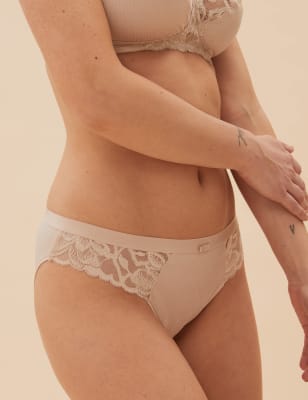 

Womens M&S Collection Wild Blooms Bikini Knickers - Soft Opaline, Soft Opaline