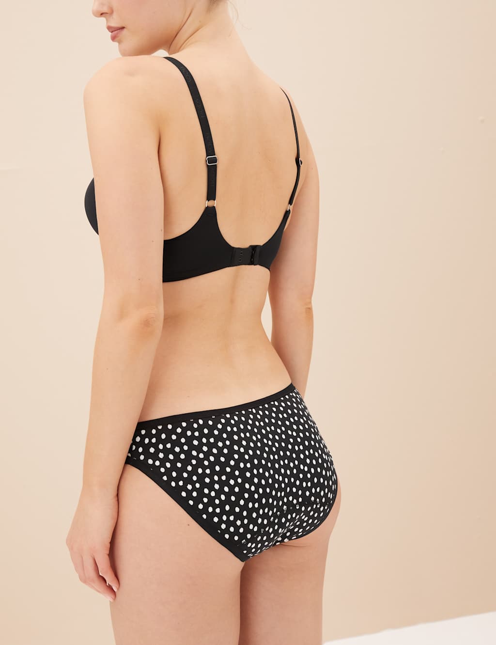 3pk Moderate Absorbency Period Bikini Knickers image 3