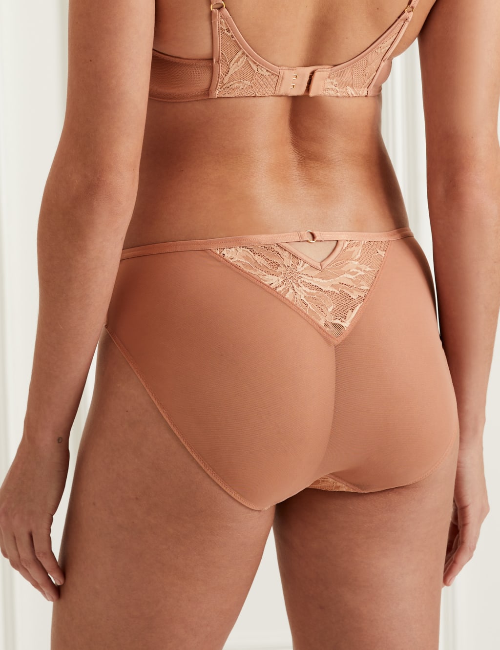 Lexington High Waisted High Leg Knickers image 3