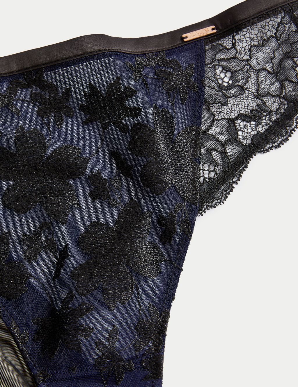 Cosmos Embroidery High Leg Knickers image 6