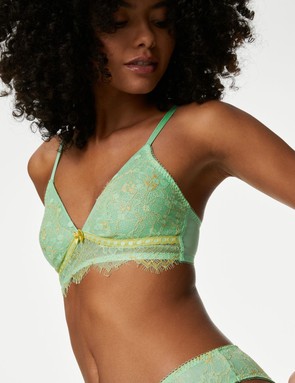 Jacquelina Lace Non Wired Bralette image 3