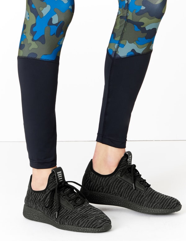 Lace-up Trainers