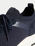 حذاء رياضي برباط بتصميم محبوك مع تقنية Freshfeet™