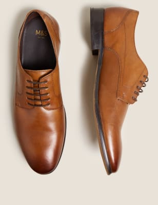 almond toe oxford