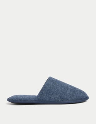 Mens slippers best sale from m&s