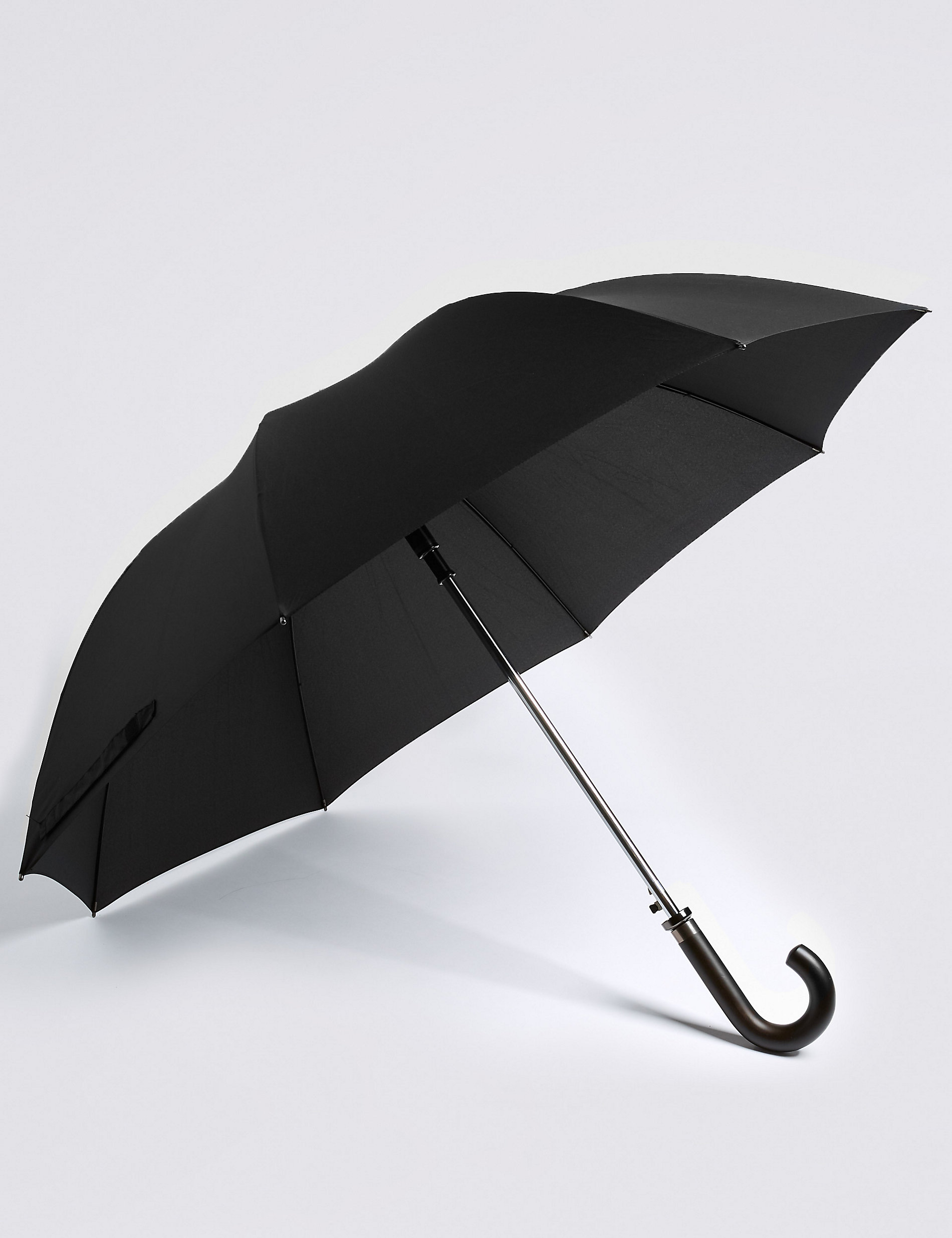 Parapluie classique, doté des technologies Stormwear™ et Windtech™