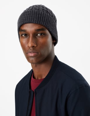 Bonnet beanie &agrave; motif c&ocirc;tel&eacute;