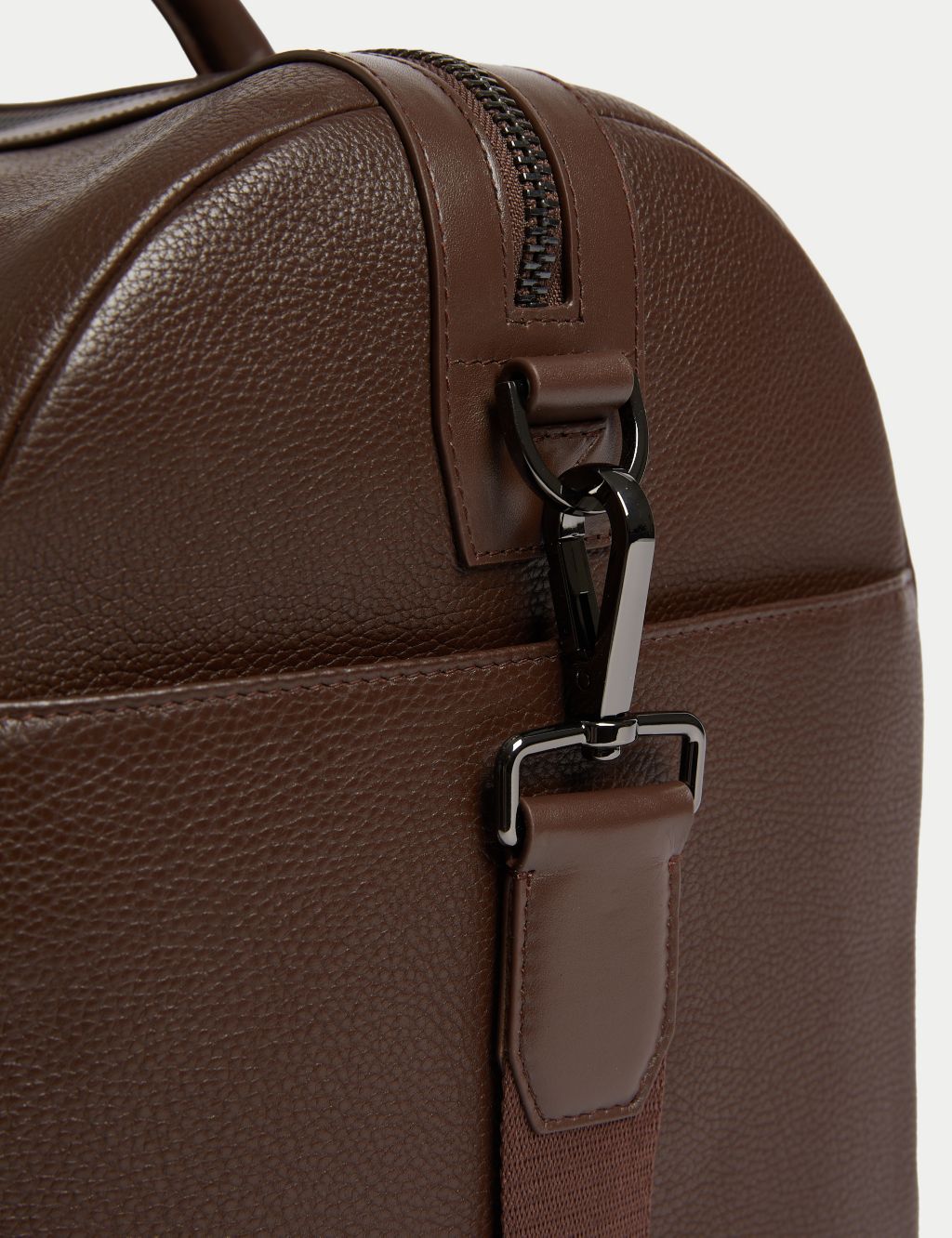 Leather Weekend Bag image 2