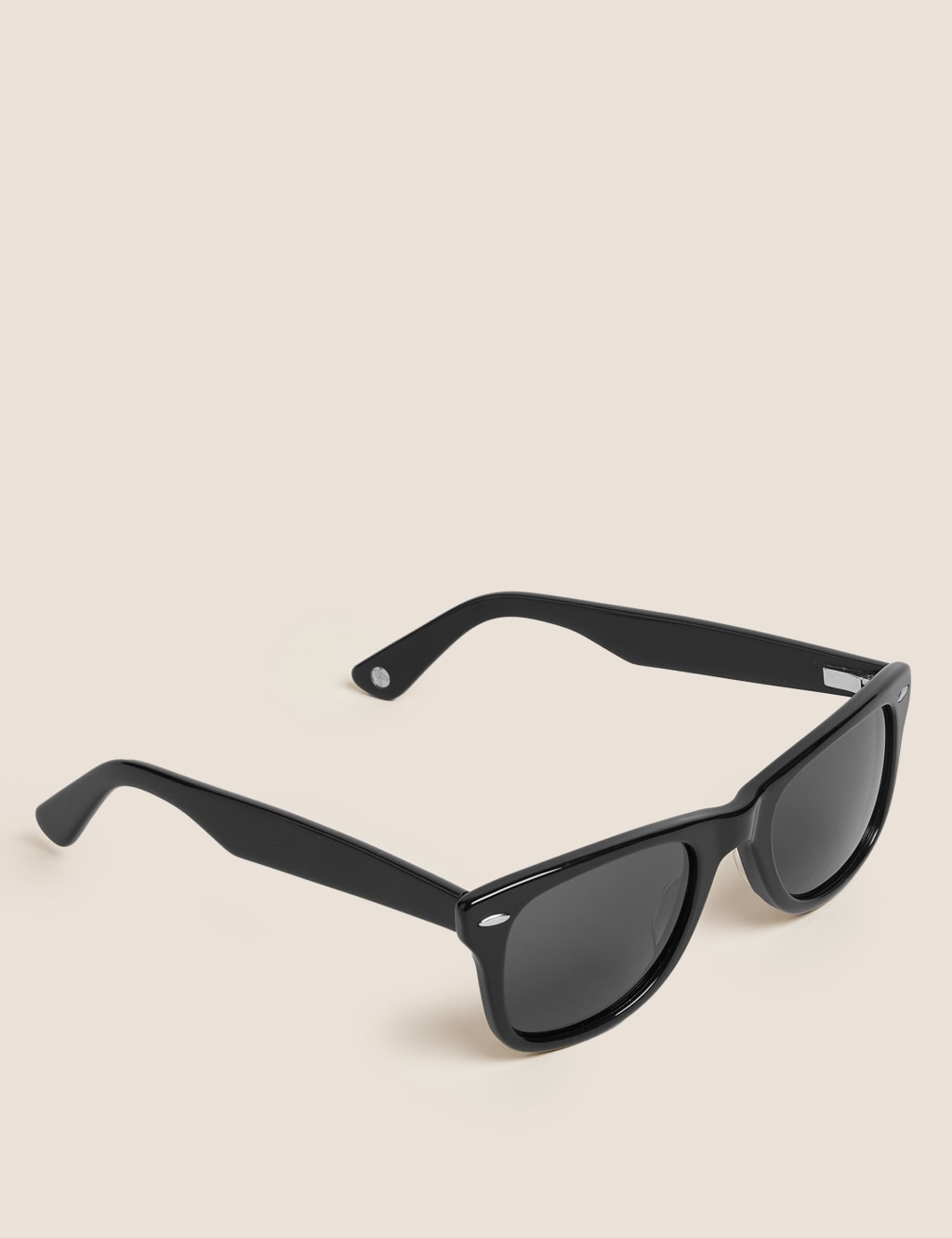 Polarised Sunglasses image 2