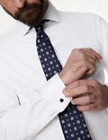 Camisa de sarga de corte sastre de algodón premium con puño doble