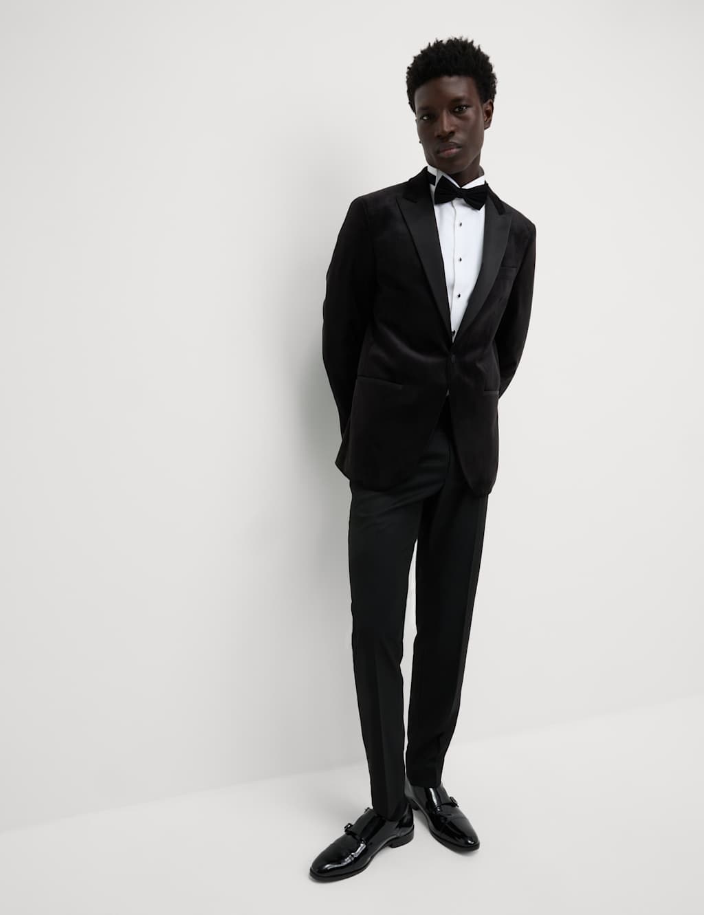 Tailored Fit Pure Cotton Dinner Shirt image 3