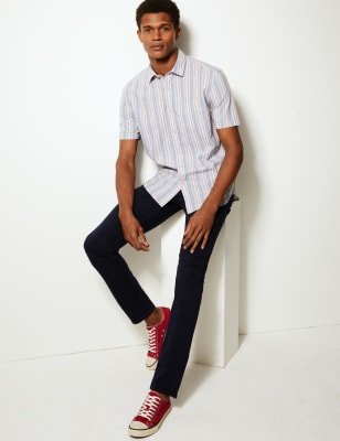 Jean skinny en coton italien, id&eacute;al pour voyager