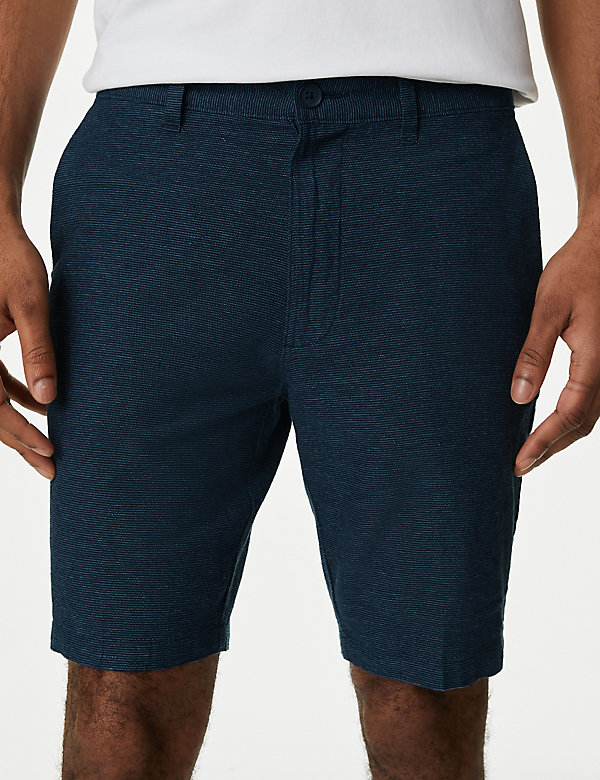 Chino-Shorts mit hohem Leinenanteil und Strukturmuster - AT
