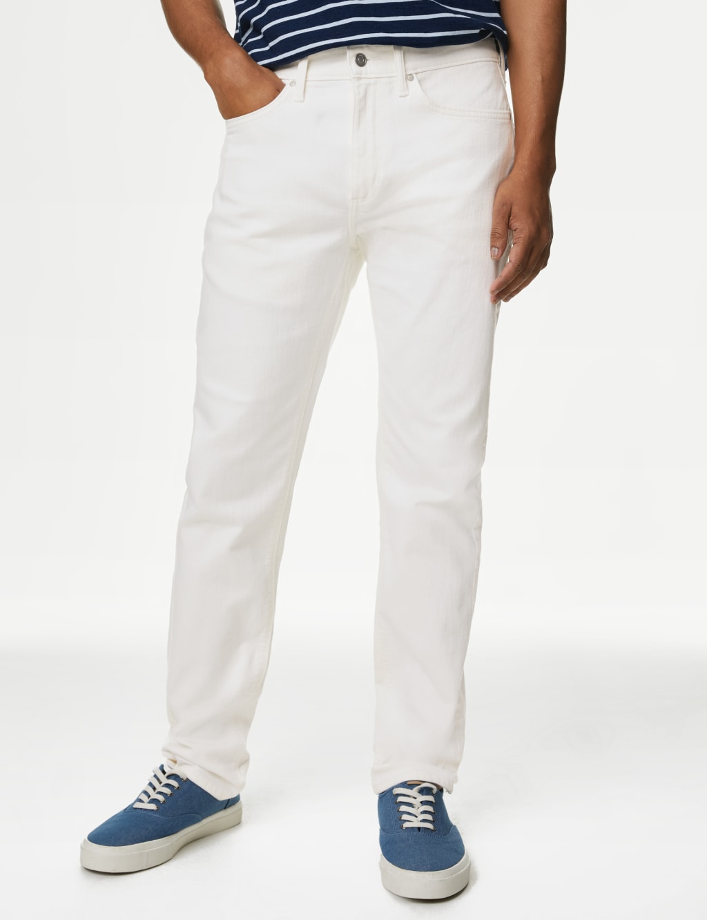 Buy Men Cream Slim Fit Solid Casual Trousers Online - 743345