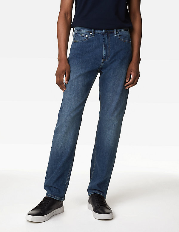 Ruimvallende jeans met stretch - NL