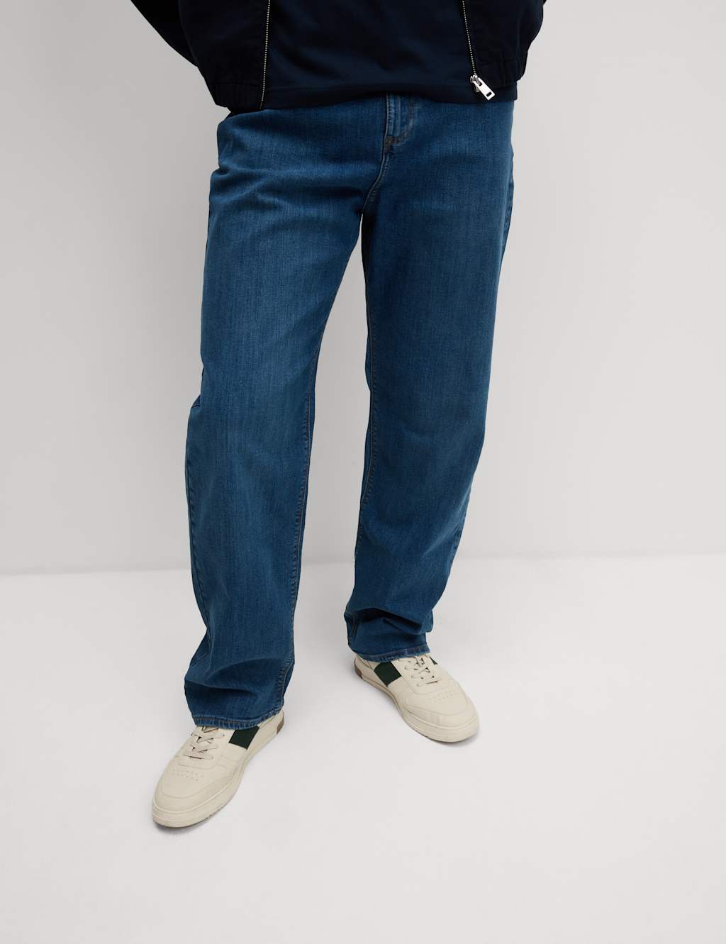 Loose Fit Stretch Jeans image 2