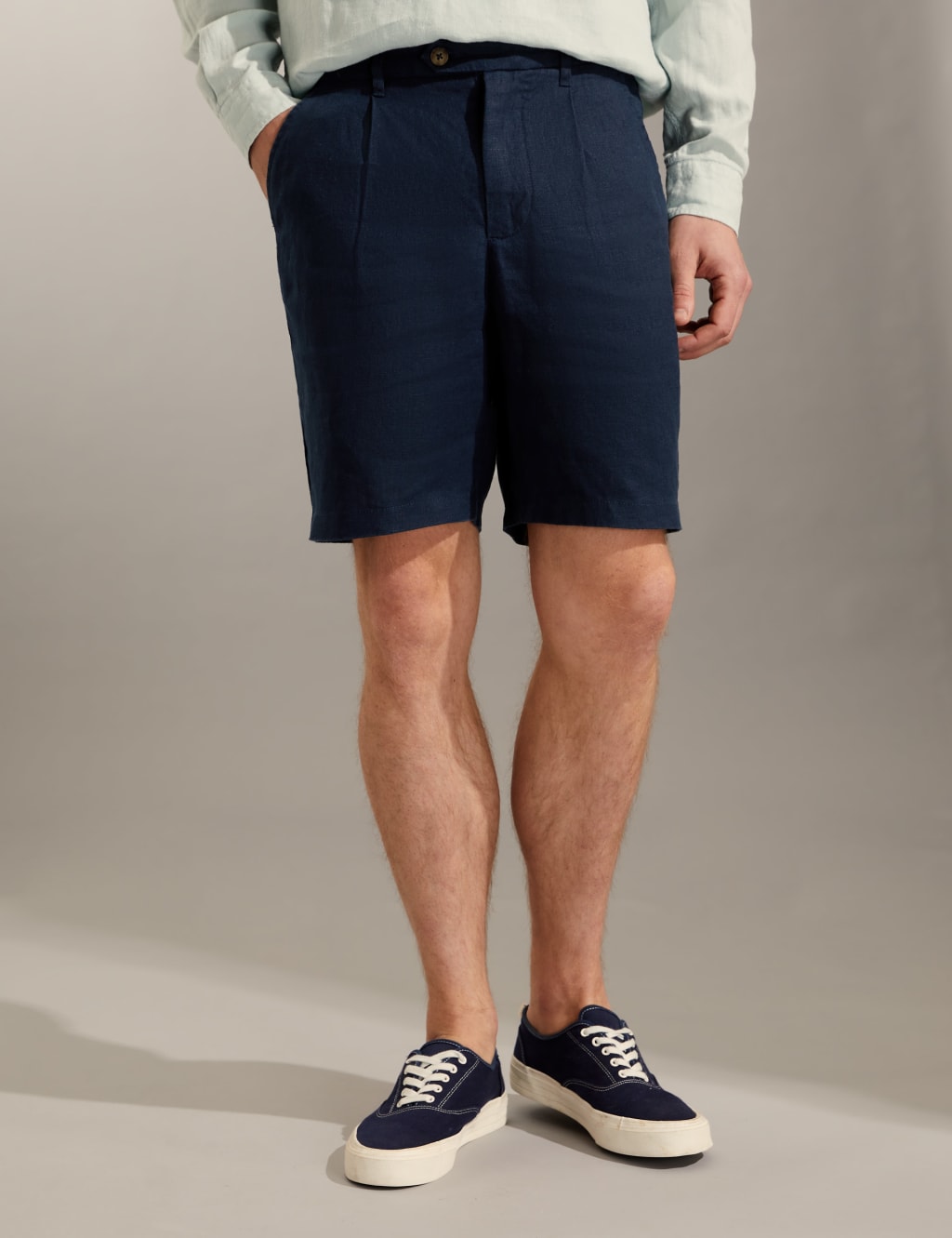 Pure Linen Single Pleat Chino Shorts image 3