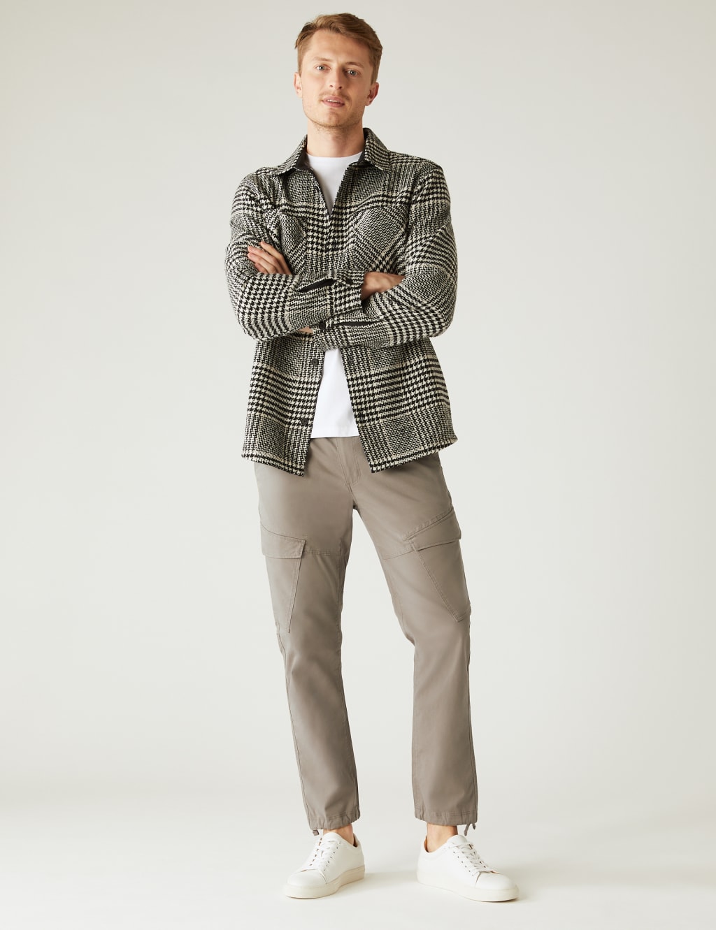 Menâs Cargo Trousers | M&S