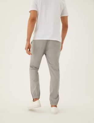 

Mens M&S Collection Schmal geschnittene, leichte Hose mit Stretch - Light Grey, Light Grey