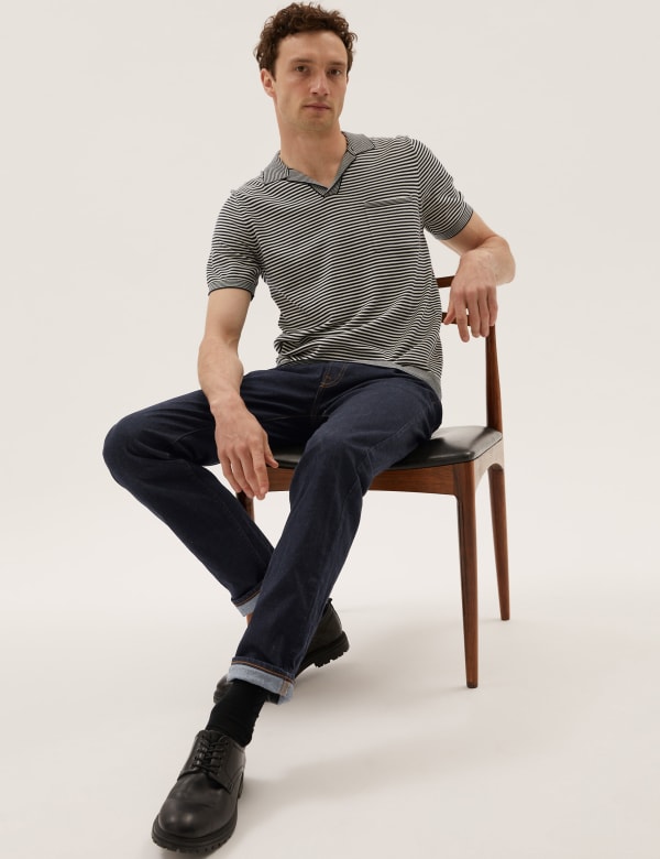 Tapered Fit Stretch Jeans with Stormwear™