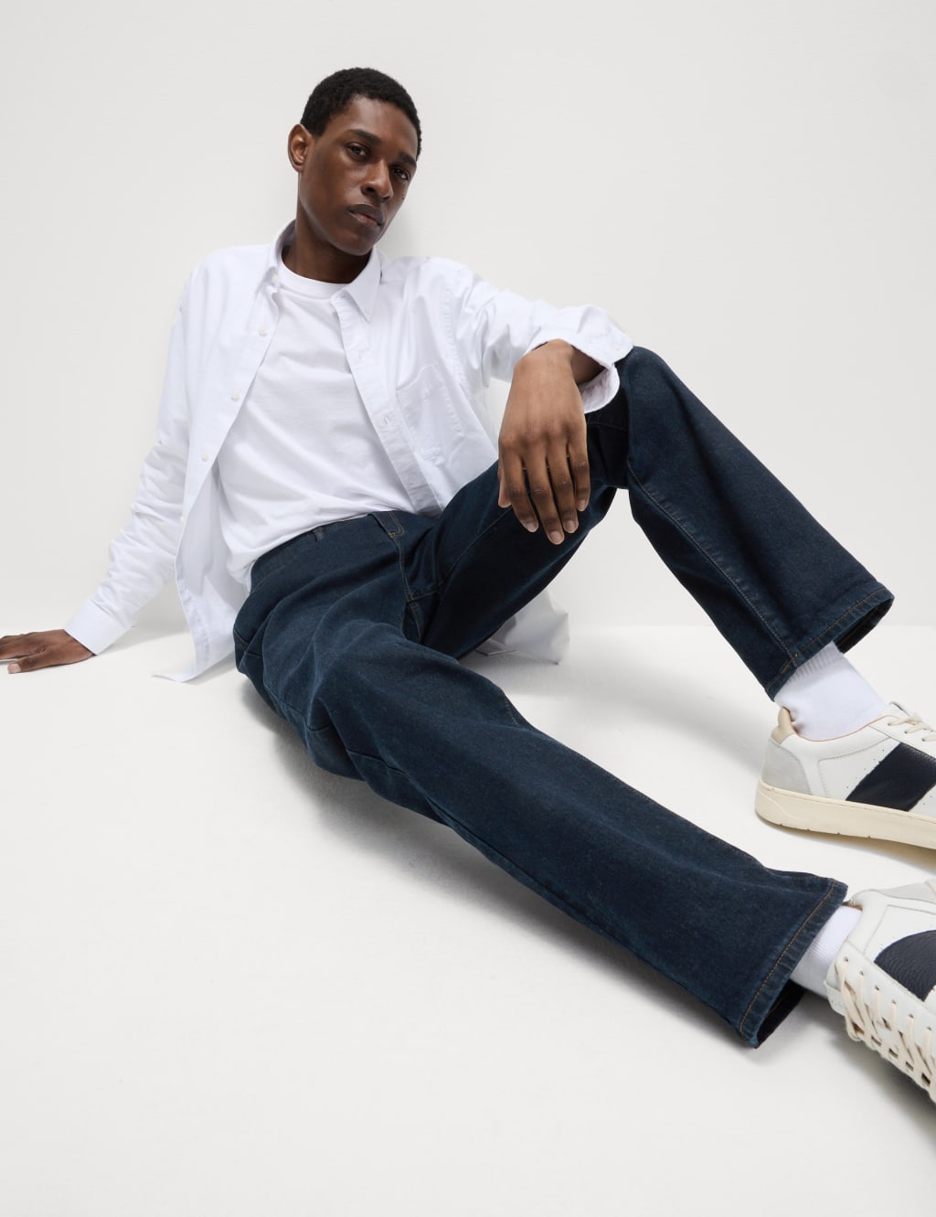 Straight Fit Jeans with Stormwear™ image 4