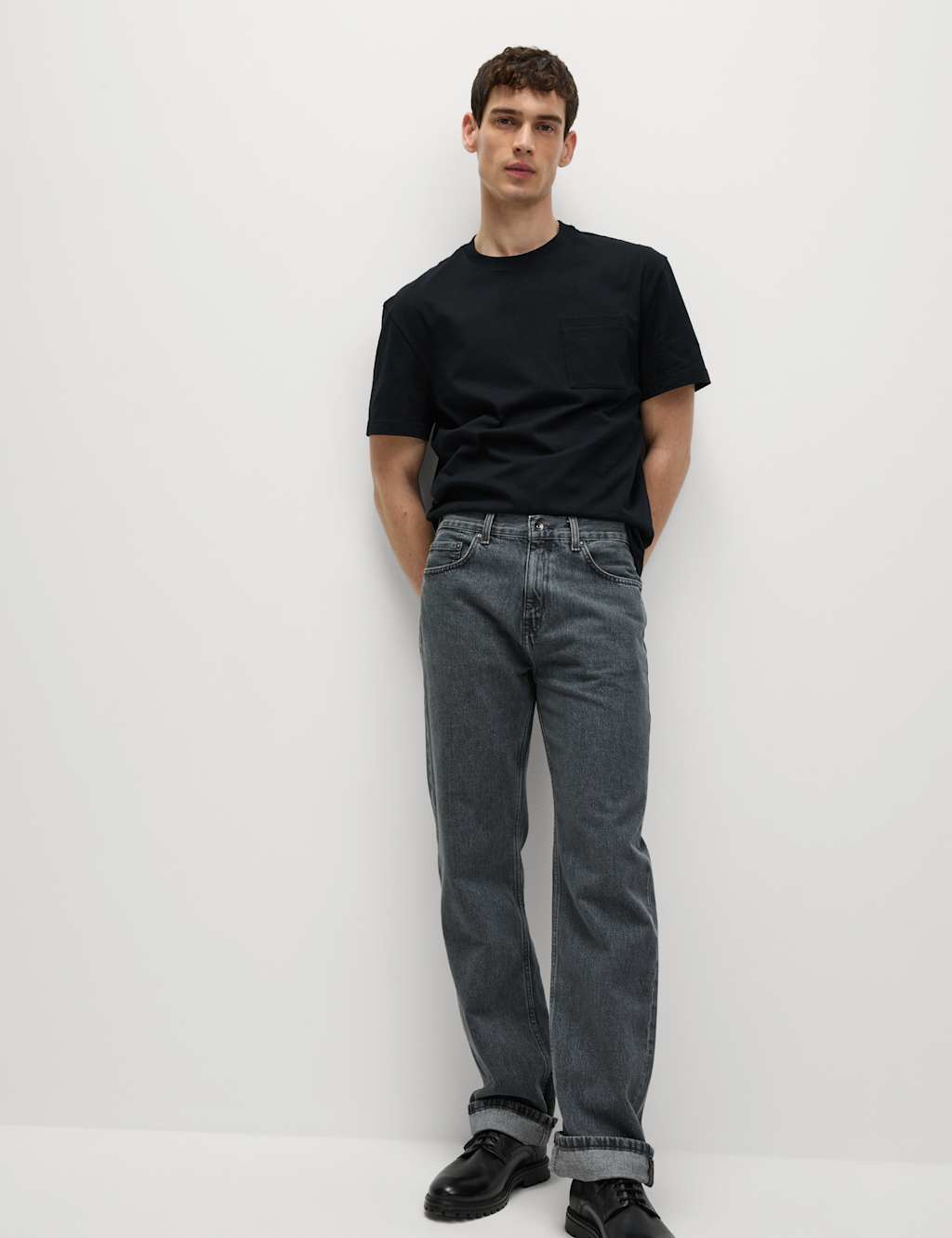 Men s Black T shirts M S