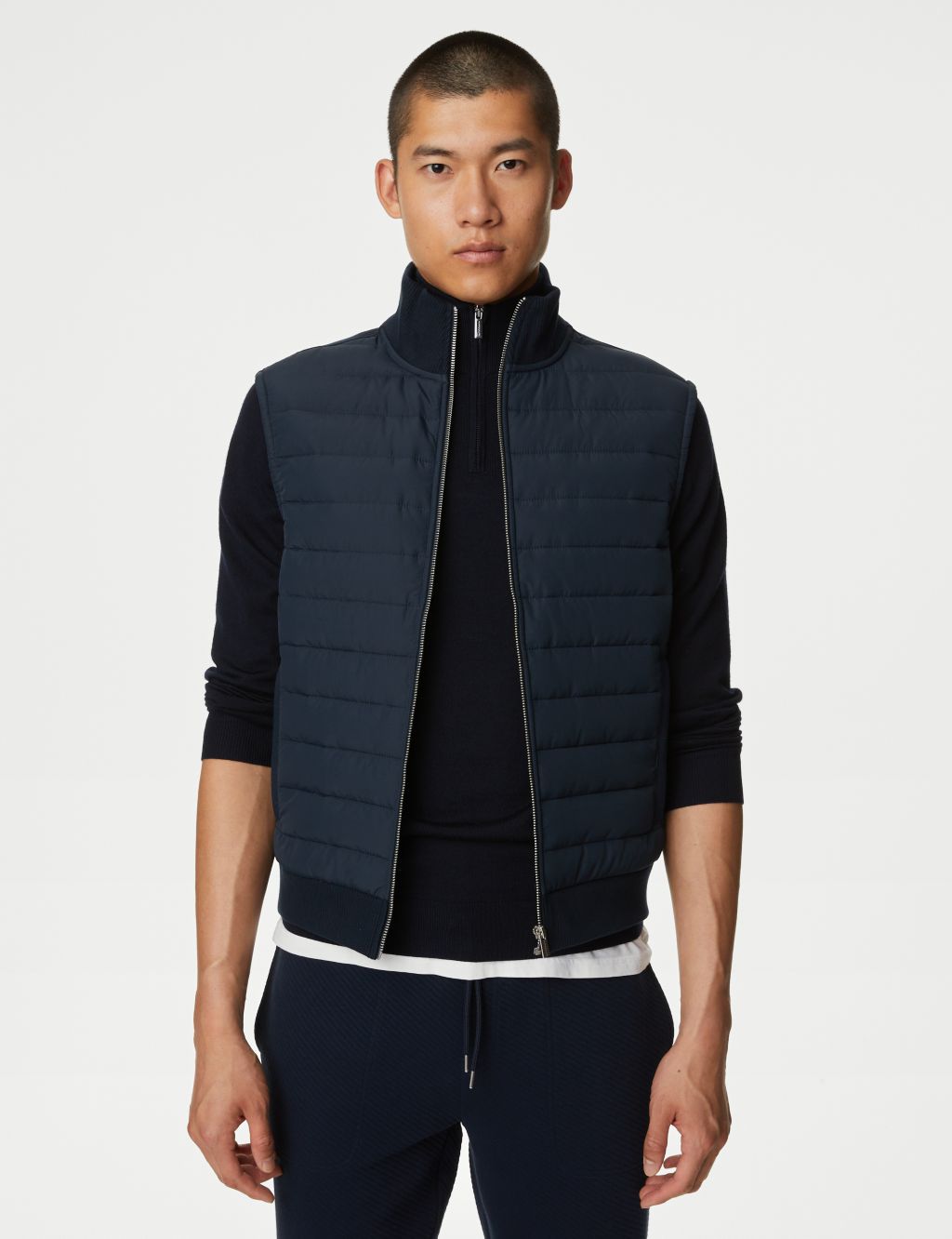 Quilted Hybrid Gilet image 3