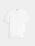 T-Shirt aus reiner Supima®-Baumwolle mit V-Ausschnitt