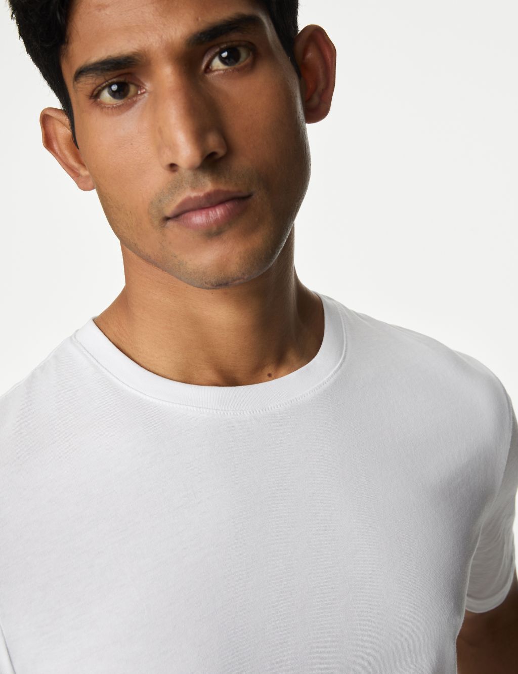global jubilæum Tilgivende Men's White T-shirts | M&S