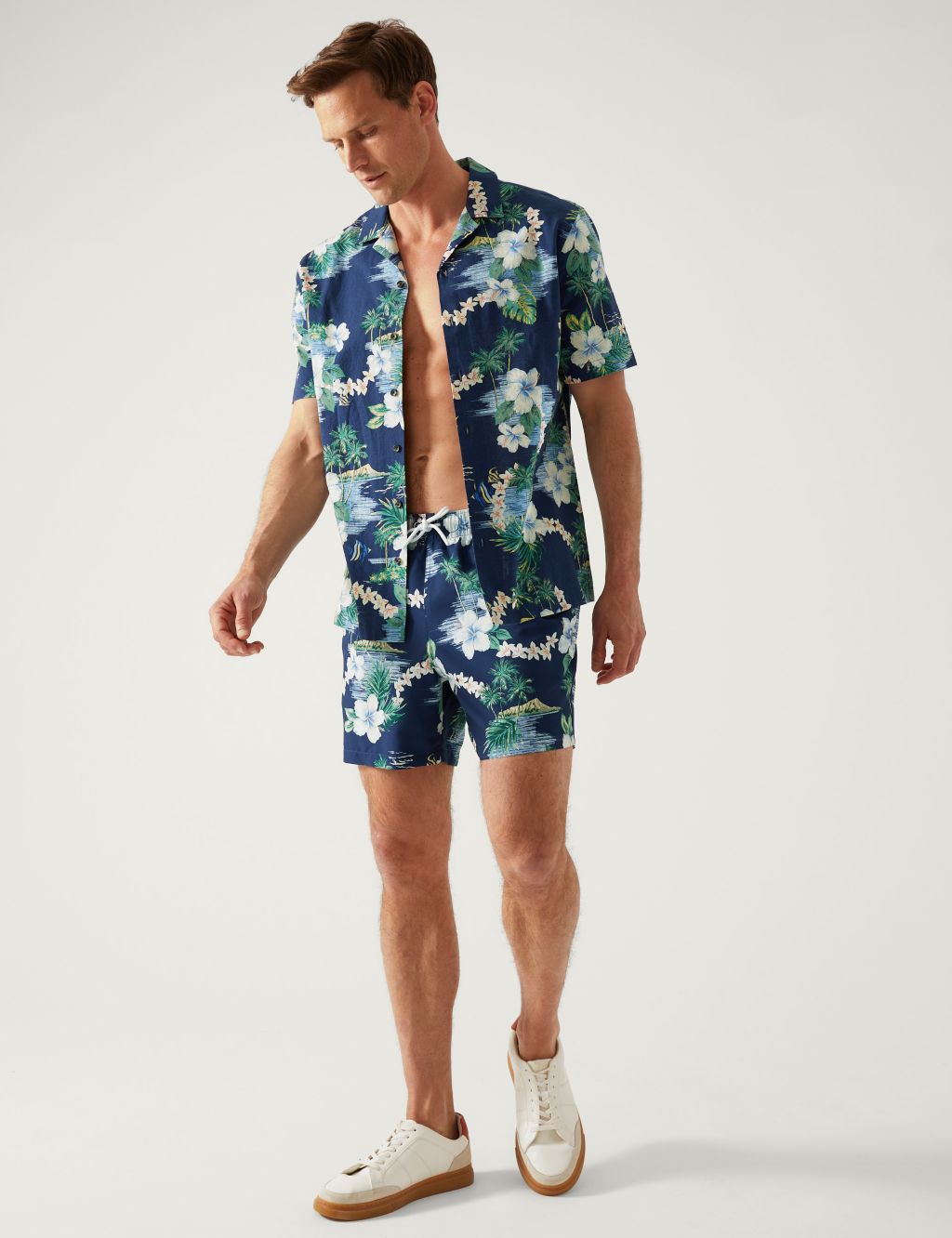 Quick Dry Hawaiian Print Swim Shorts image 1